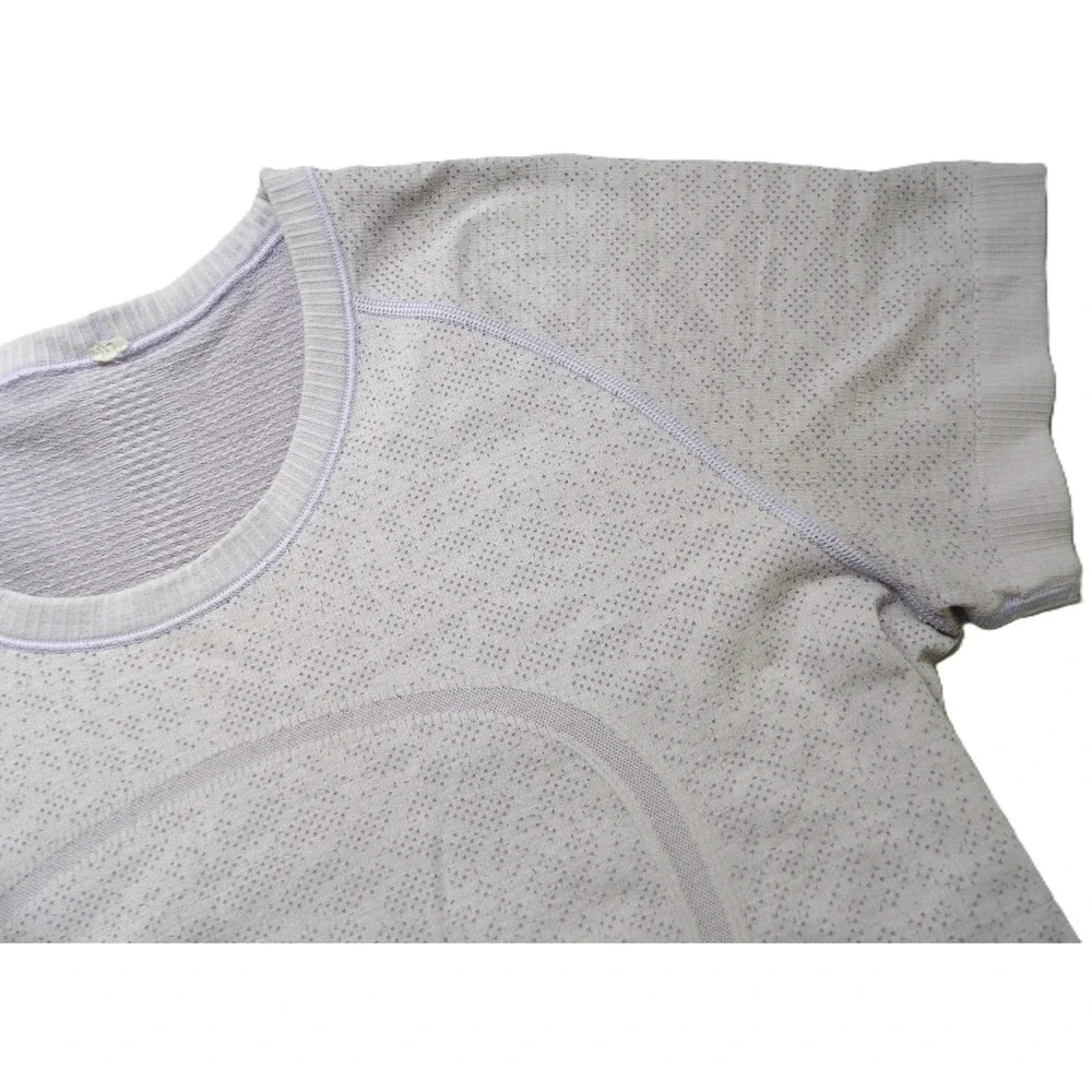 Lululemon Swiftly Tech 2.0 Short Sleeves Athletics Shirt Purple Women 12 Workout